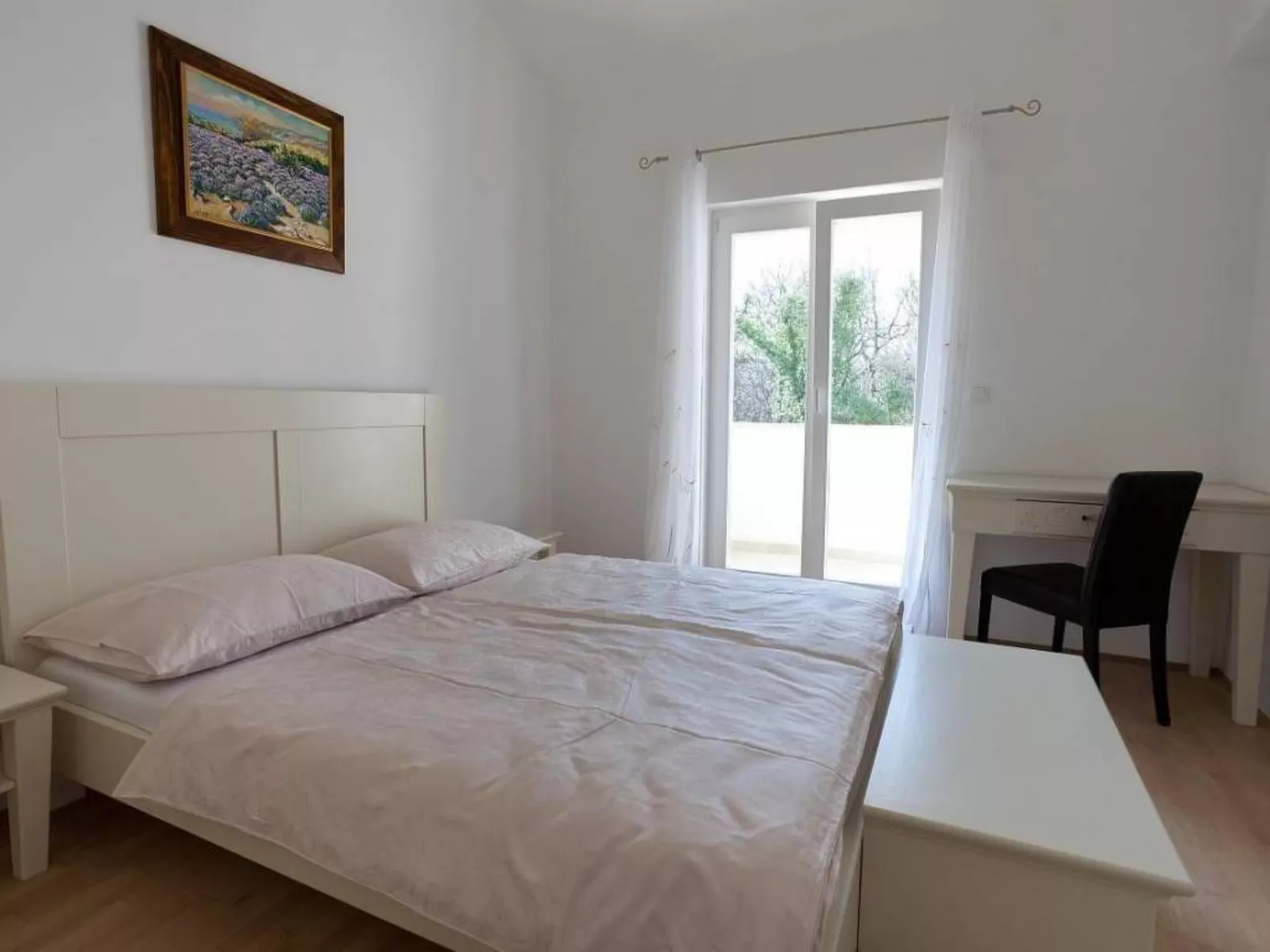 In Kras mit Offenem Kamin-Binnen