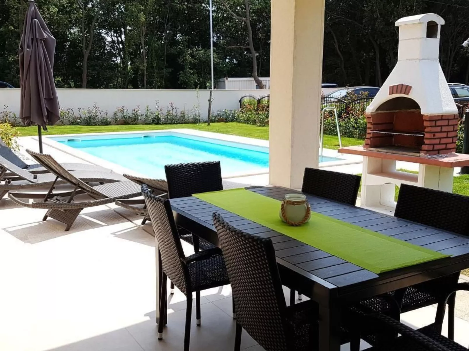 In Banjole mit Privatem Pool-Buiten