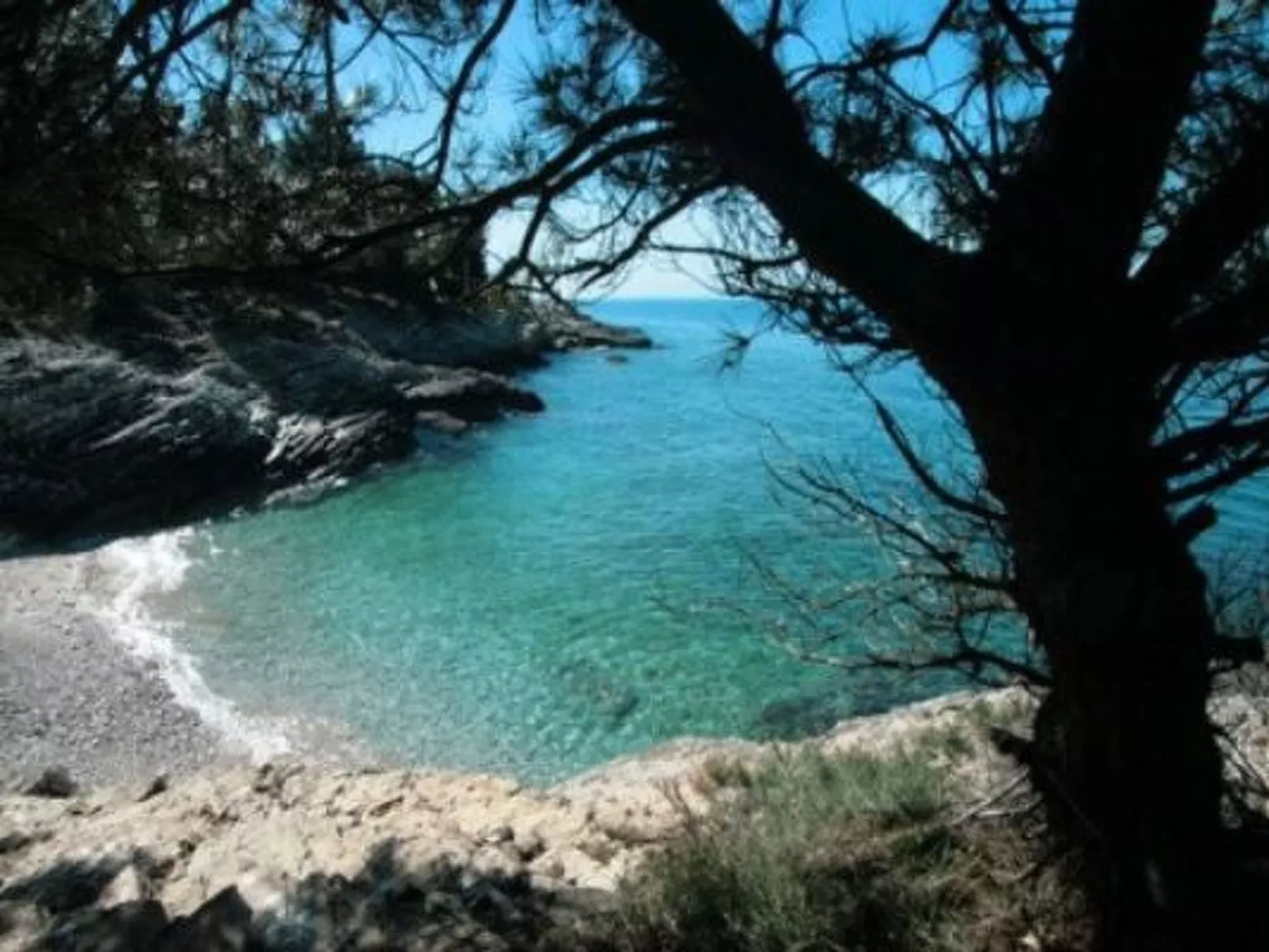 Modernes Appartement in Pula mit Grill und Garten-Buiten