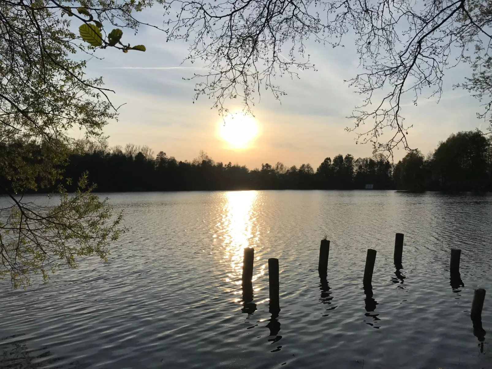 Idyllisches Ferienhaus mit Balkon und Garten-Buiten