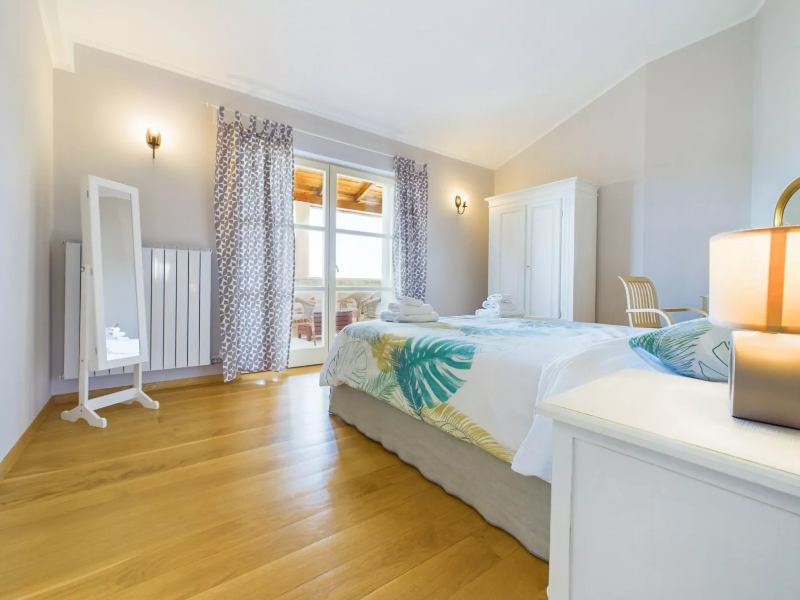 Luxusvilla "Azzurra" mit beheiztem Pool-Binnen