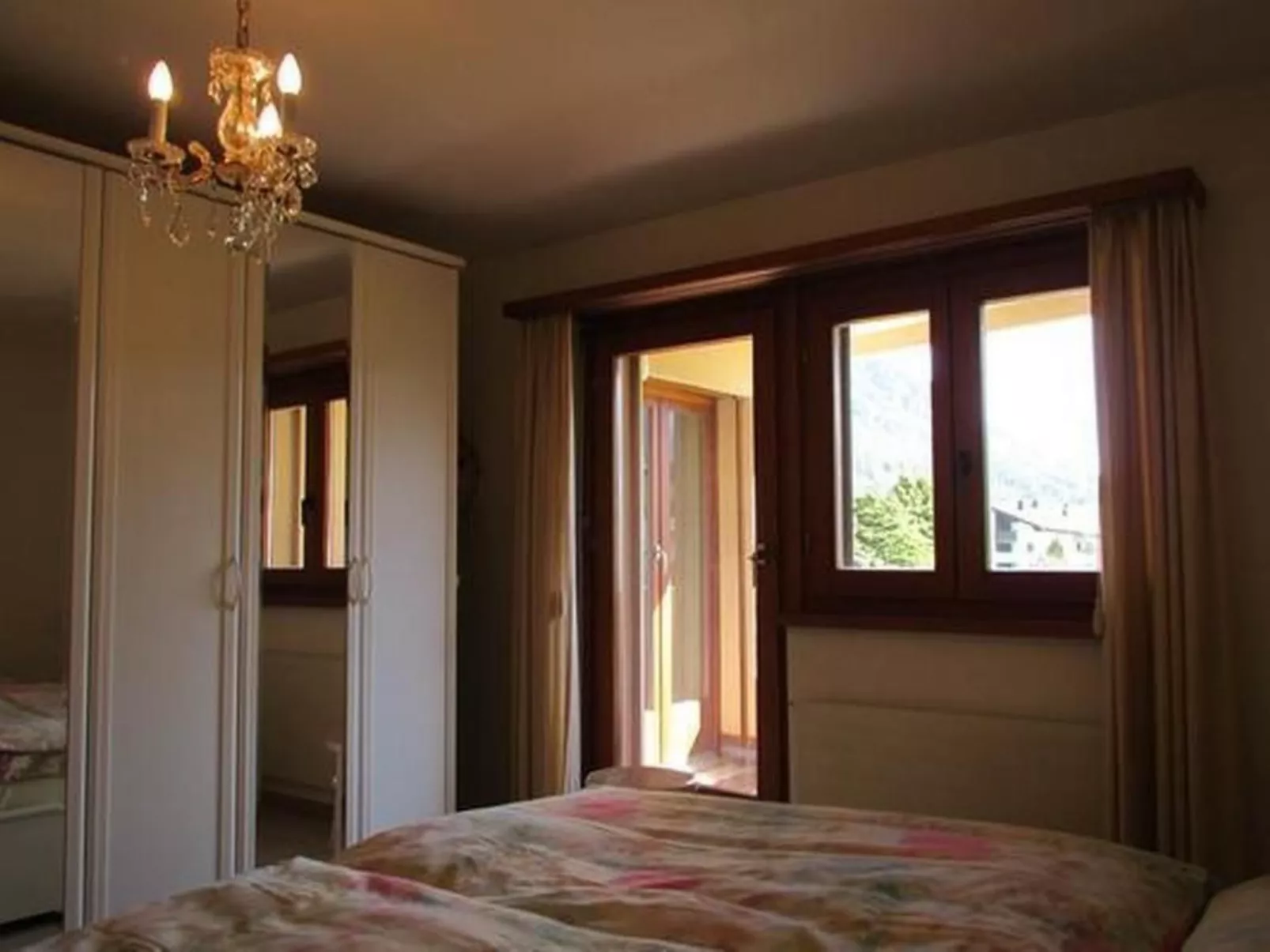 Chesa Polaschin C8-Binnen