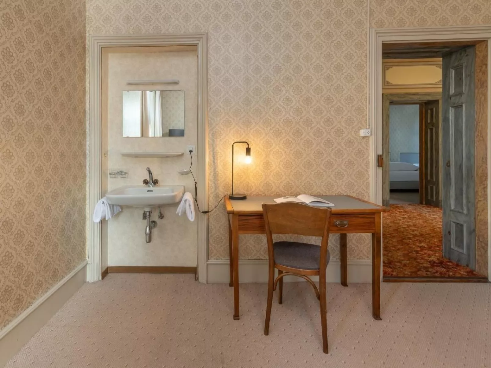 Villa Fried, Cultura-Image-tags.info