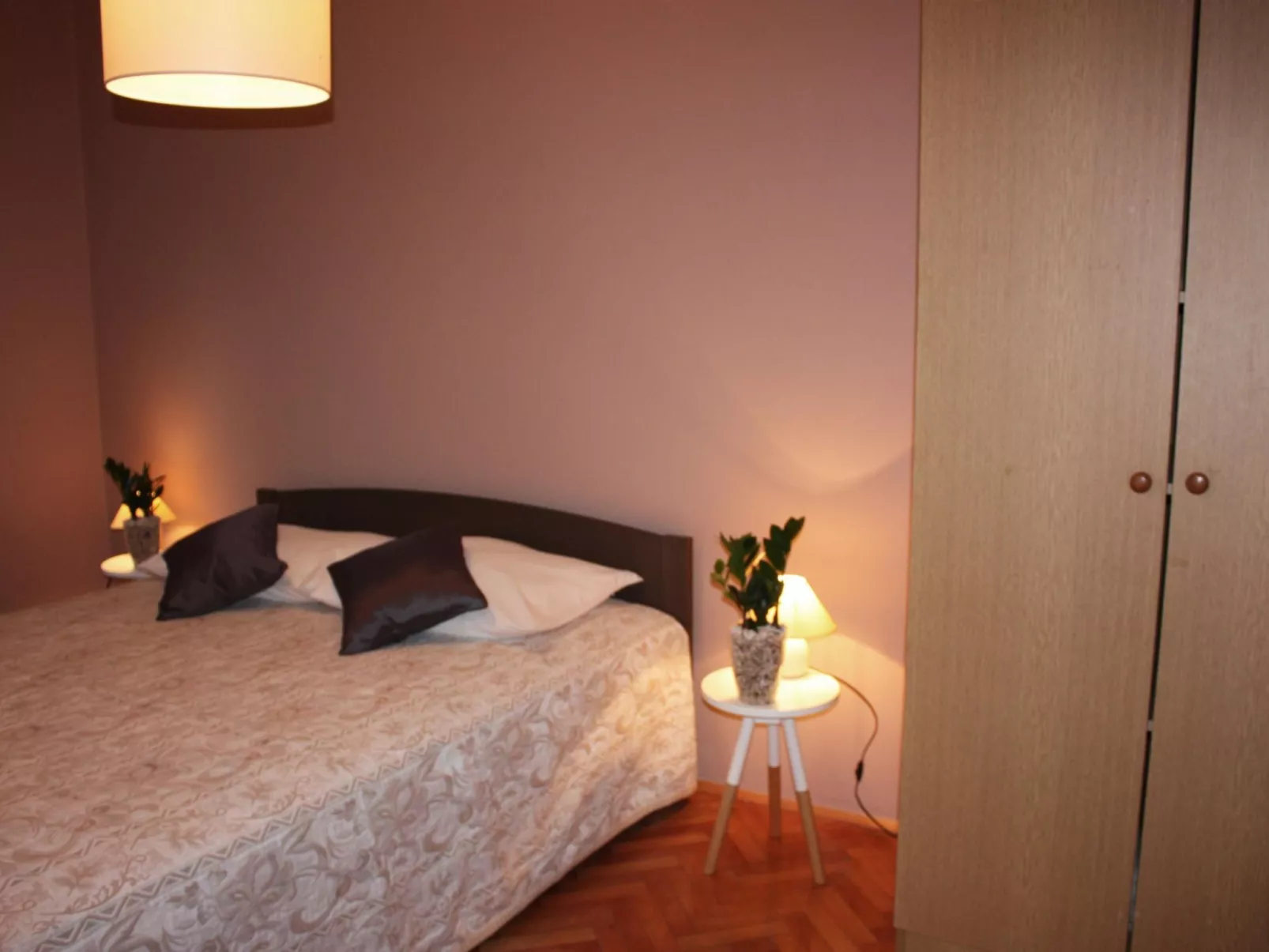 Geräumige charmante Wohnung in der Nähe des Meeres-Image-tags.info