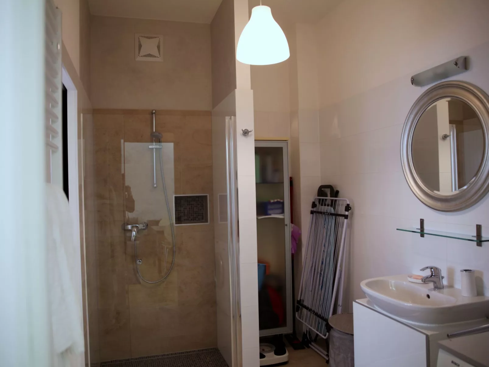 Moderne Stadtwohnung-Binnen