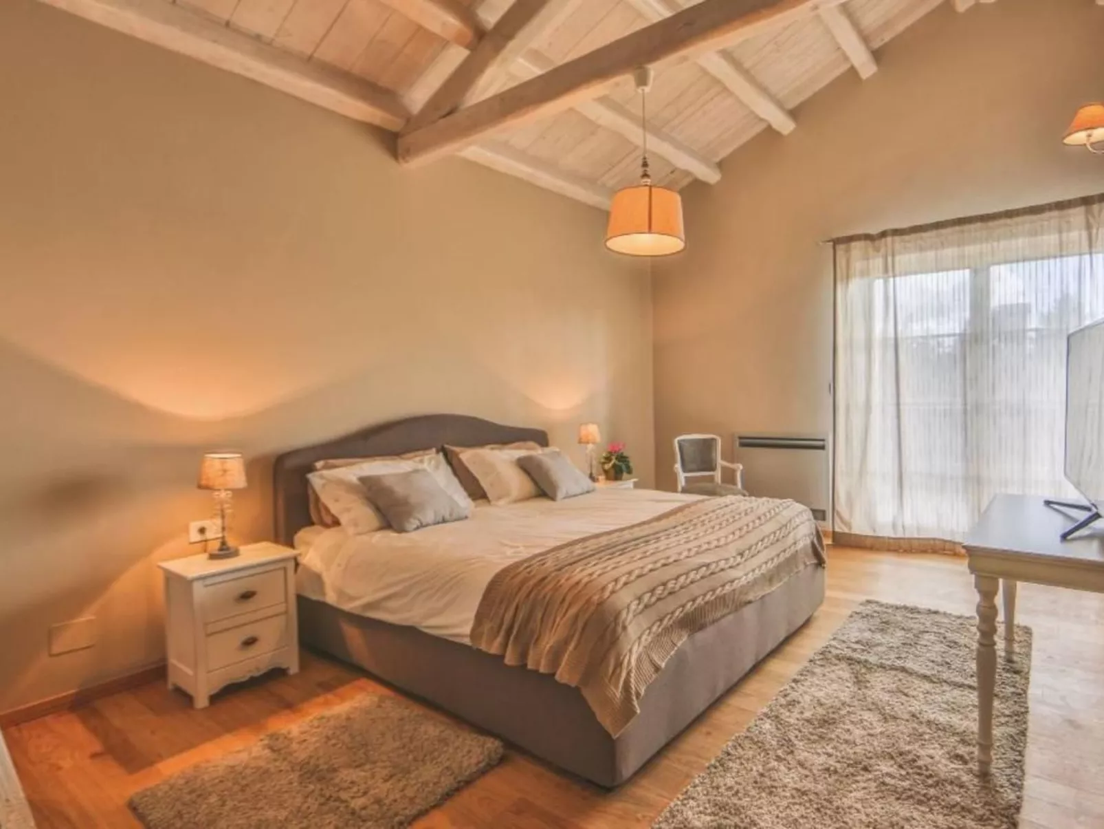 Mit Whirlpool und Sauna-Image-tags.info