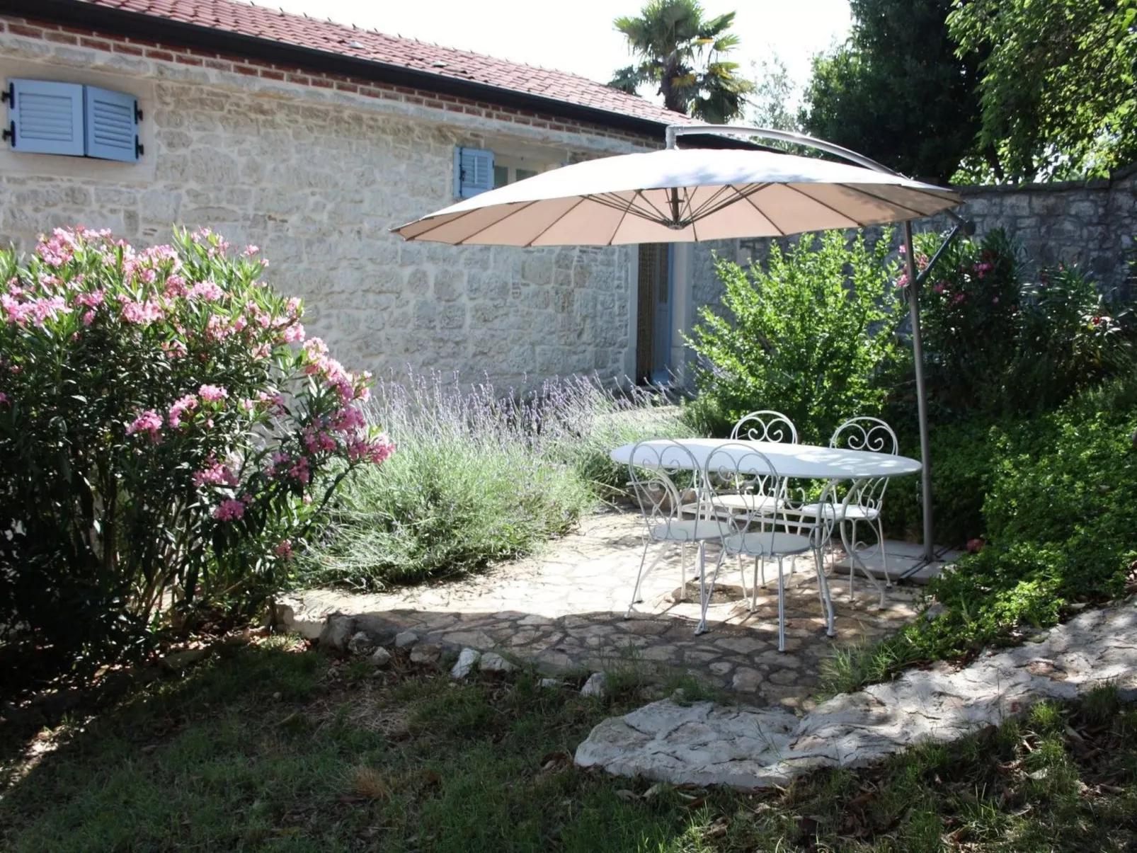 App Nirvana mit Garten in der Altstadt von Vrsar-Image-tags.info