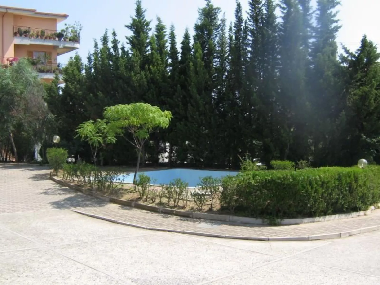 In Badolato Marina-Buiten