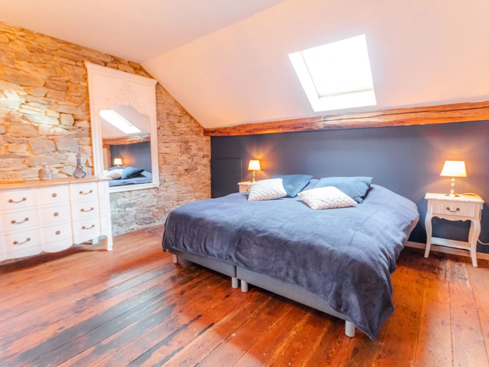 Landhaus mit Jacuzzi-Binnen