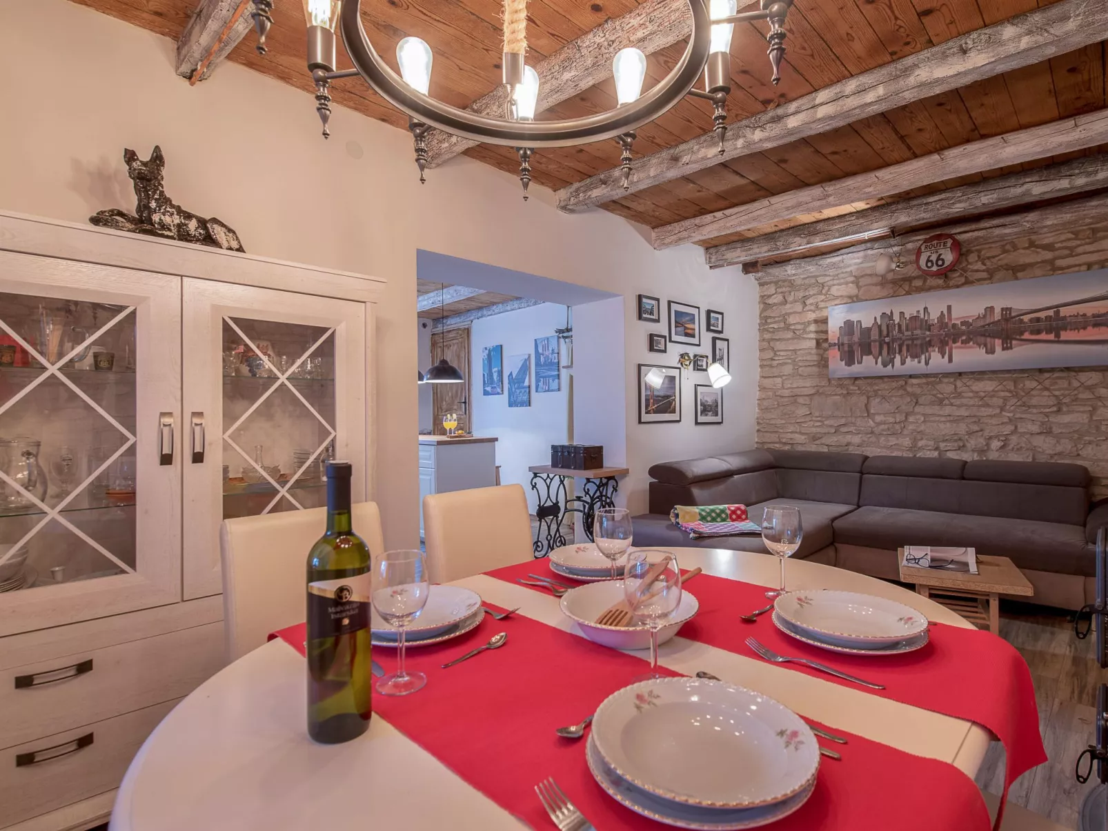 Mit Garten, Terrasse und Grill-Binnen