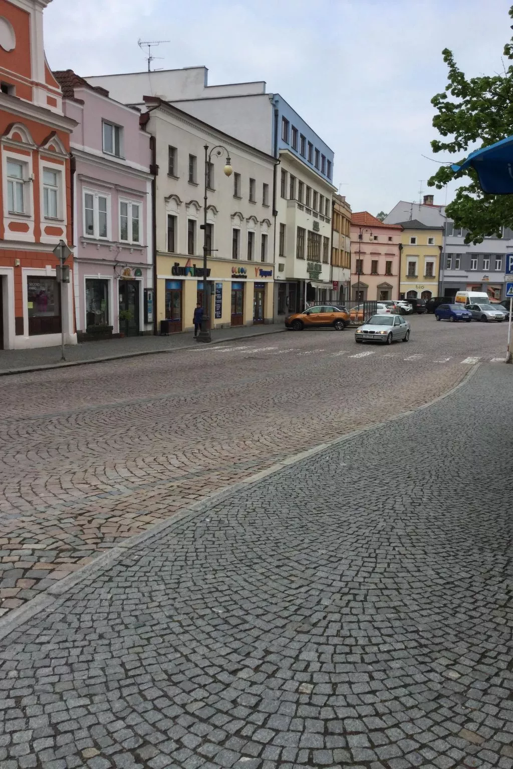 Wohnung auf einem eingezäunten Grundstück-Buiten