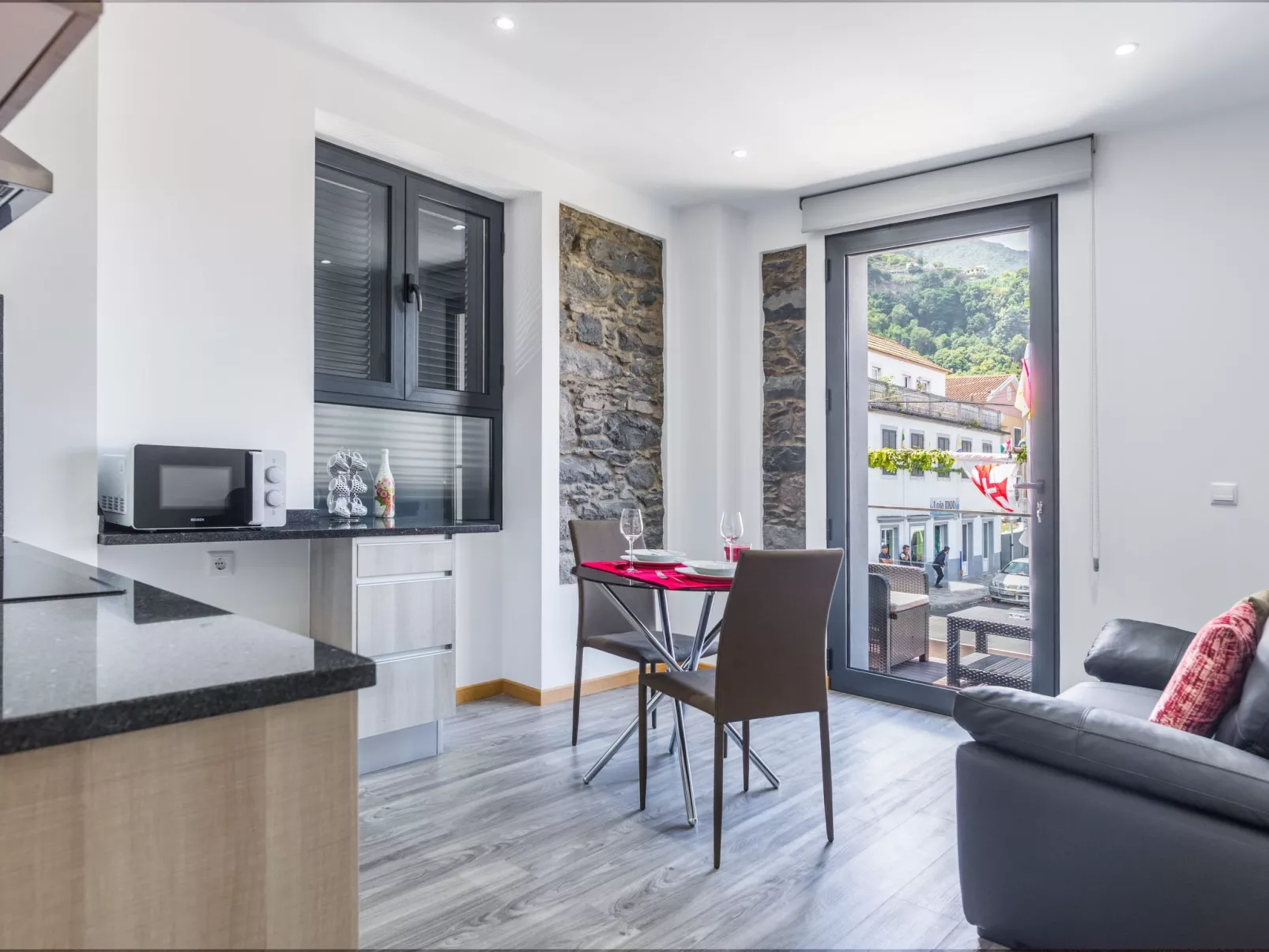 Haus Enxurros in Ponta Delgada-Image-tags.info