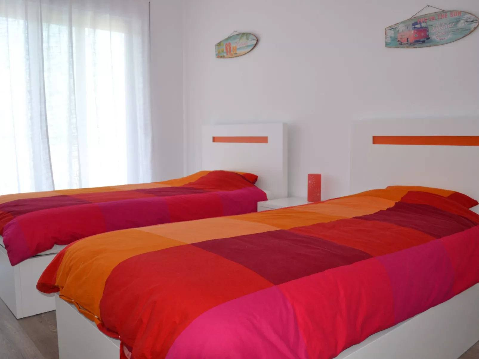 Neue moderne Villa mit privatem Pool-Binnen