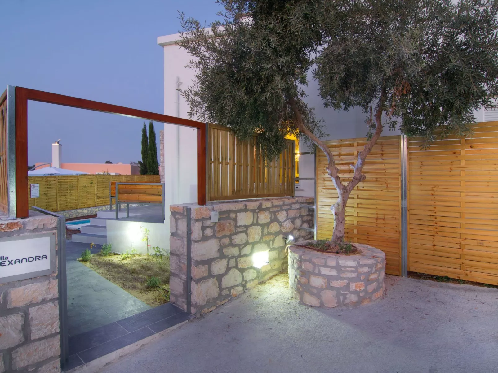 Villa Alexandra-Buiten