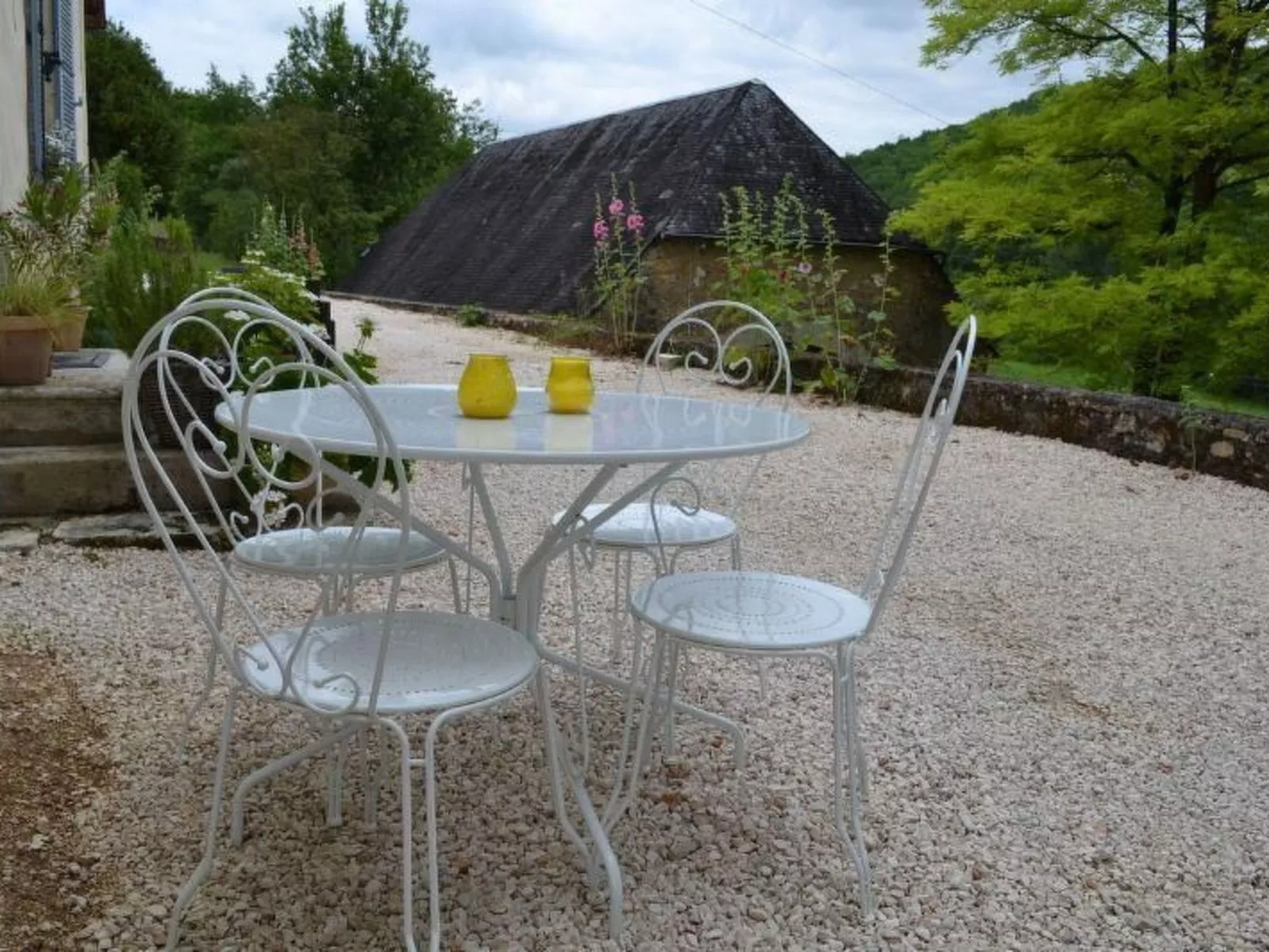 In Souillac mit Gemeinschaftspool-Buiten