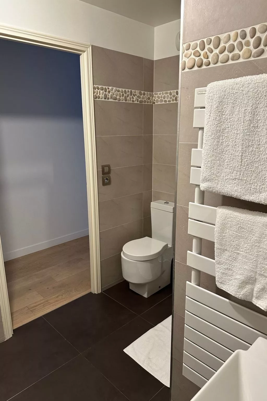 Wohnung "Paris 17" mit Balkon-Binnen