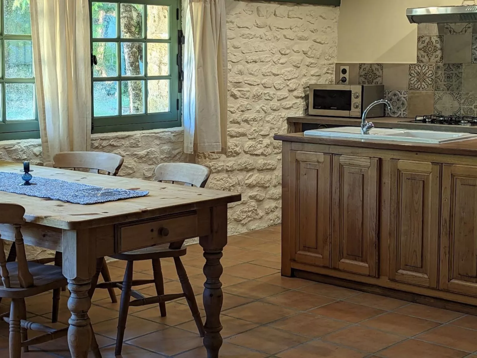 Im Herzen des Périgord Noir in der Nähe von Limeuil-Binnen