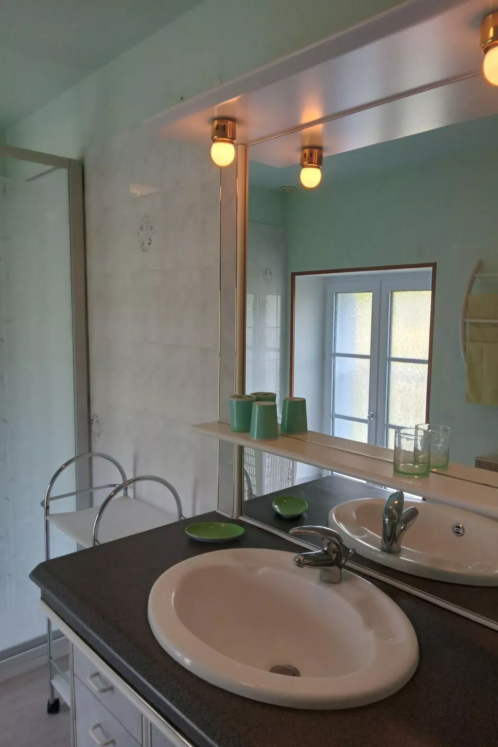 LES CHARMILLES-Binnen