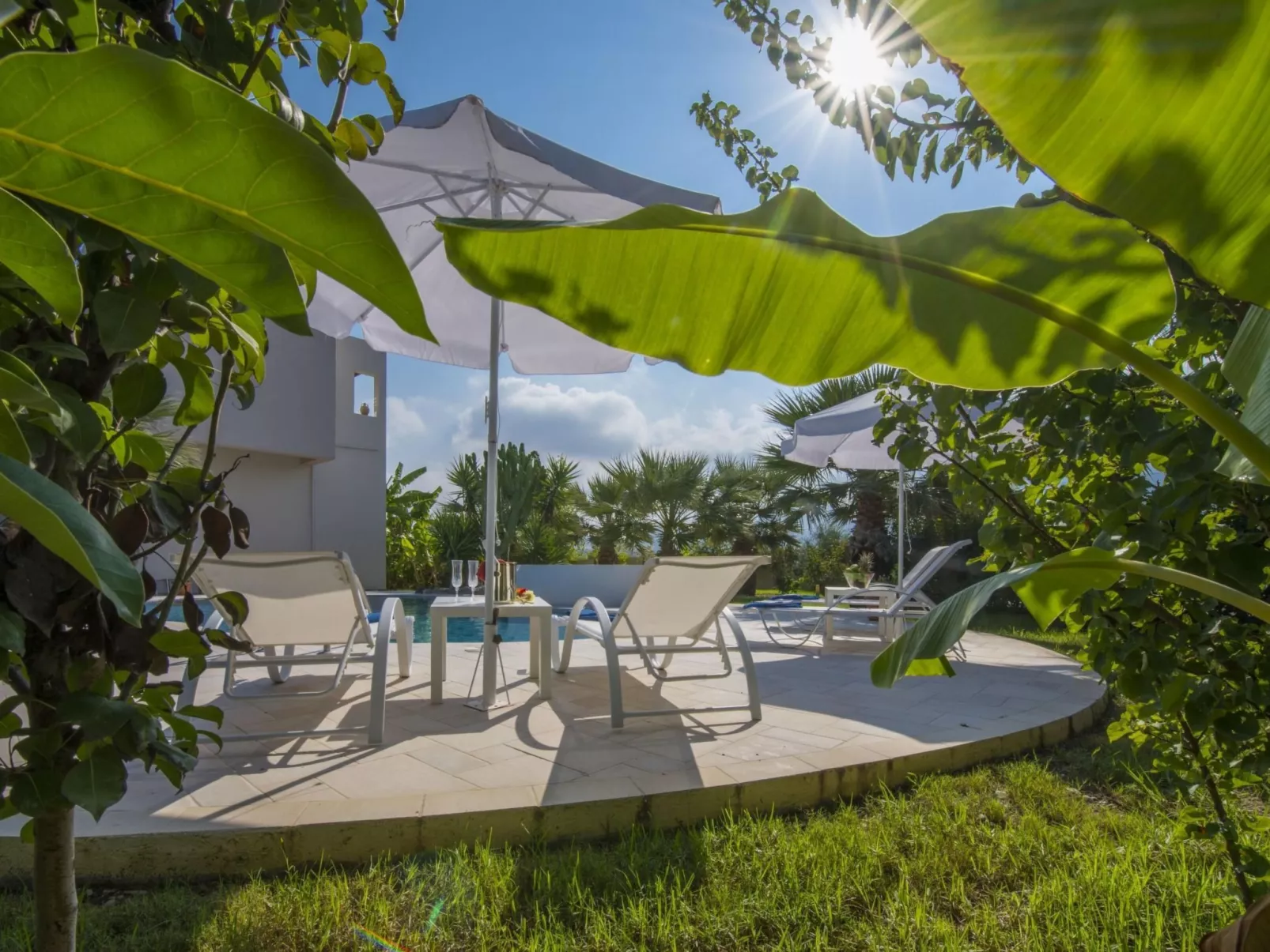 Ferienvilla "Xenos 2" mit Blick auf das Wasser-Image-tags.info