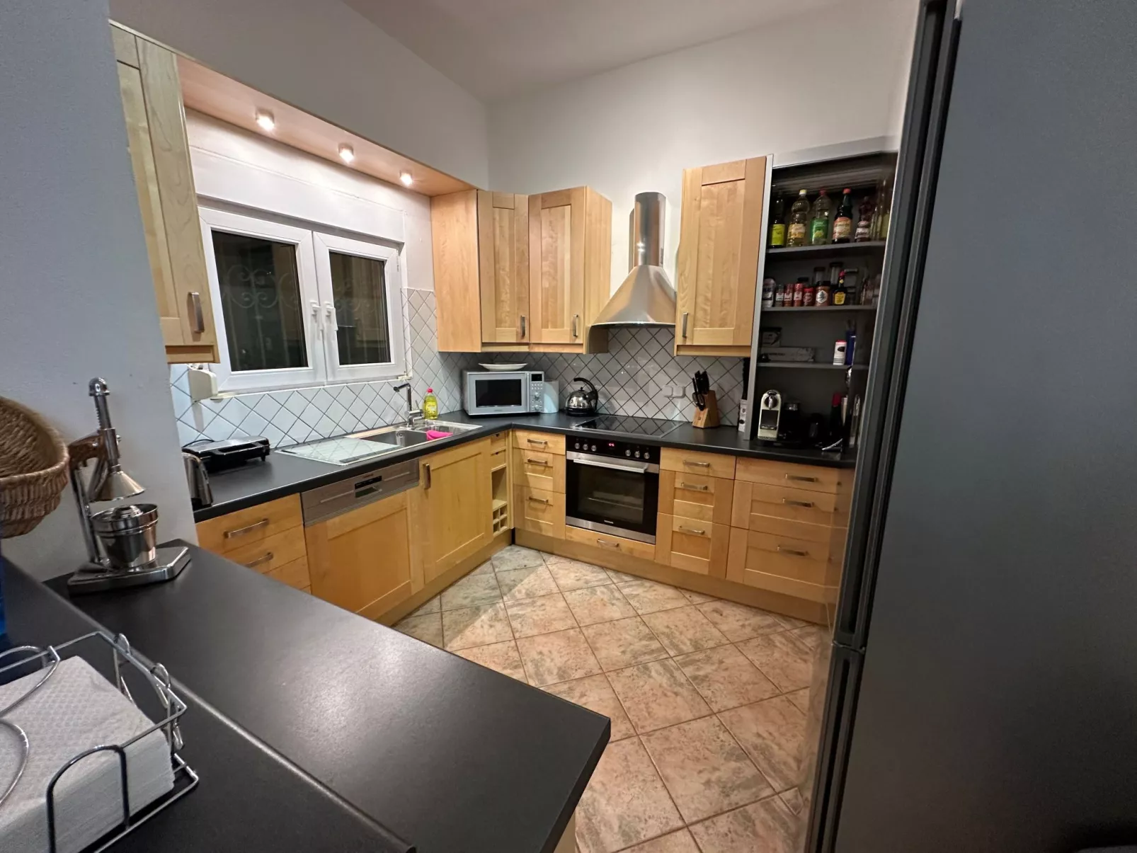 Tanjas Paradise-Binnen