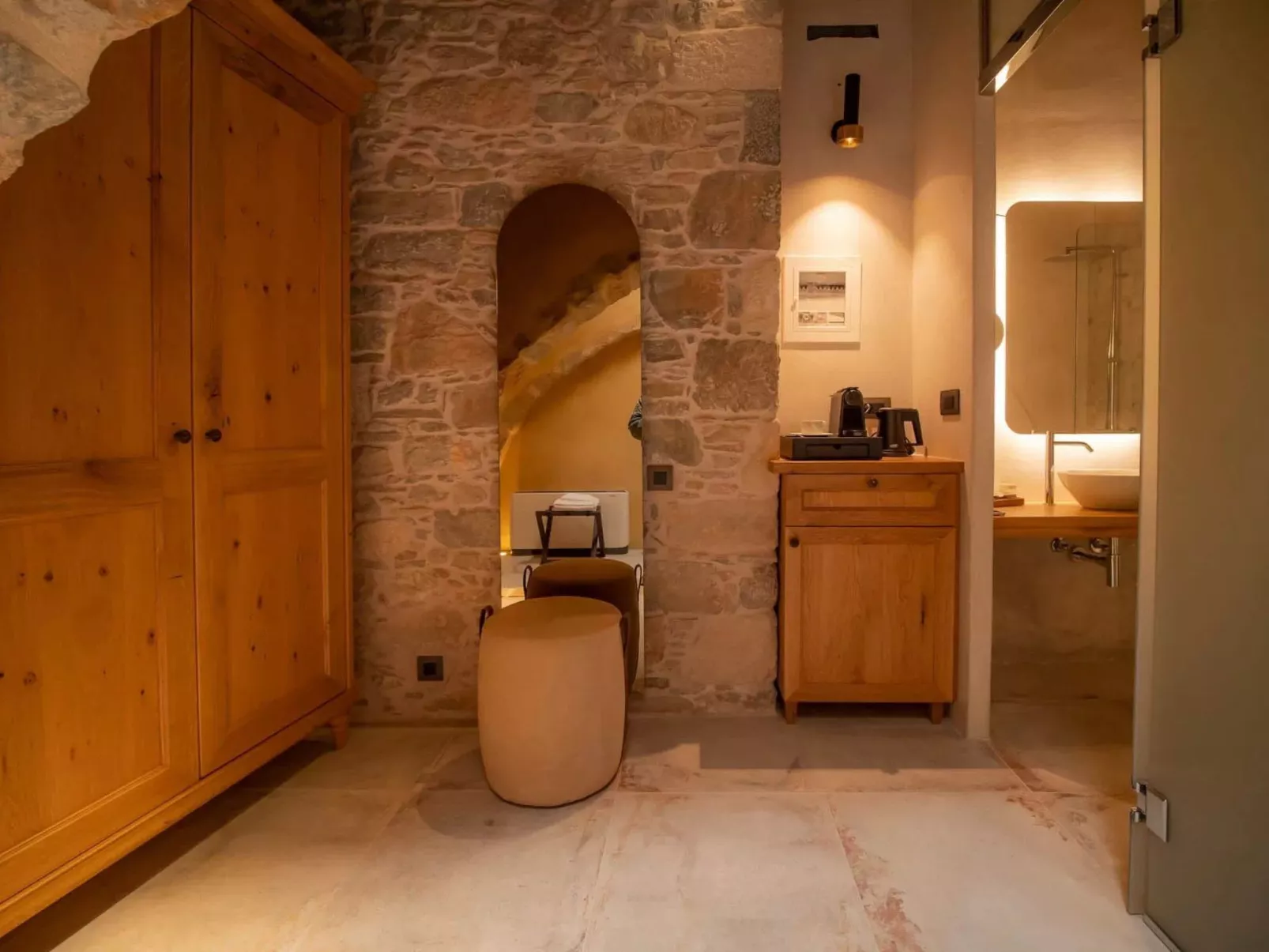 Santa Veneranda von Checkin Trikamaro-Image-tags.info