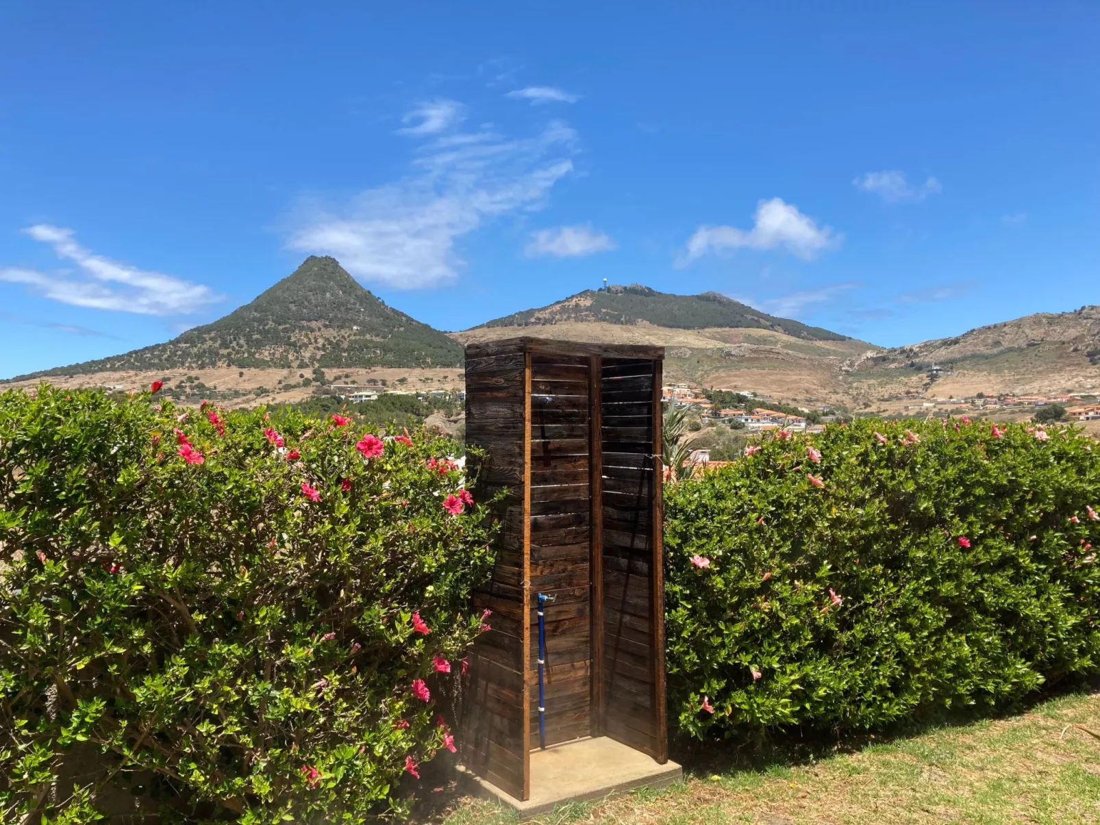 3-Schlafzimmer-Stadthaus, mit Panoramablick-Buiten