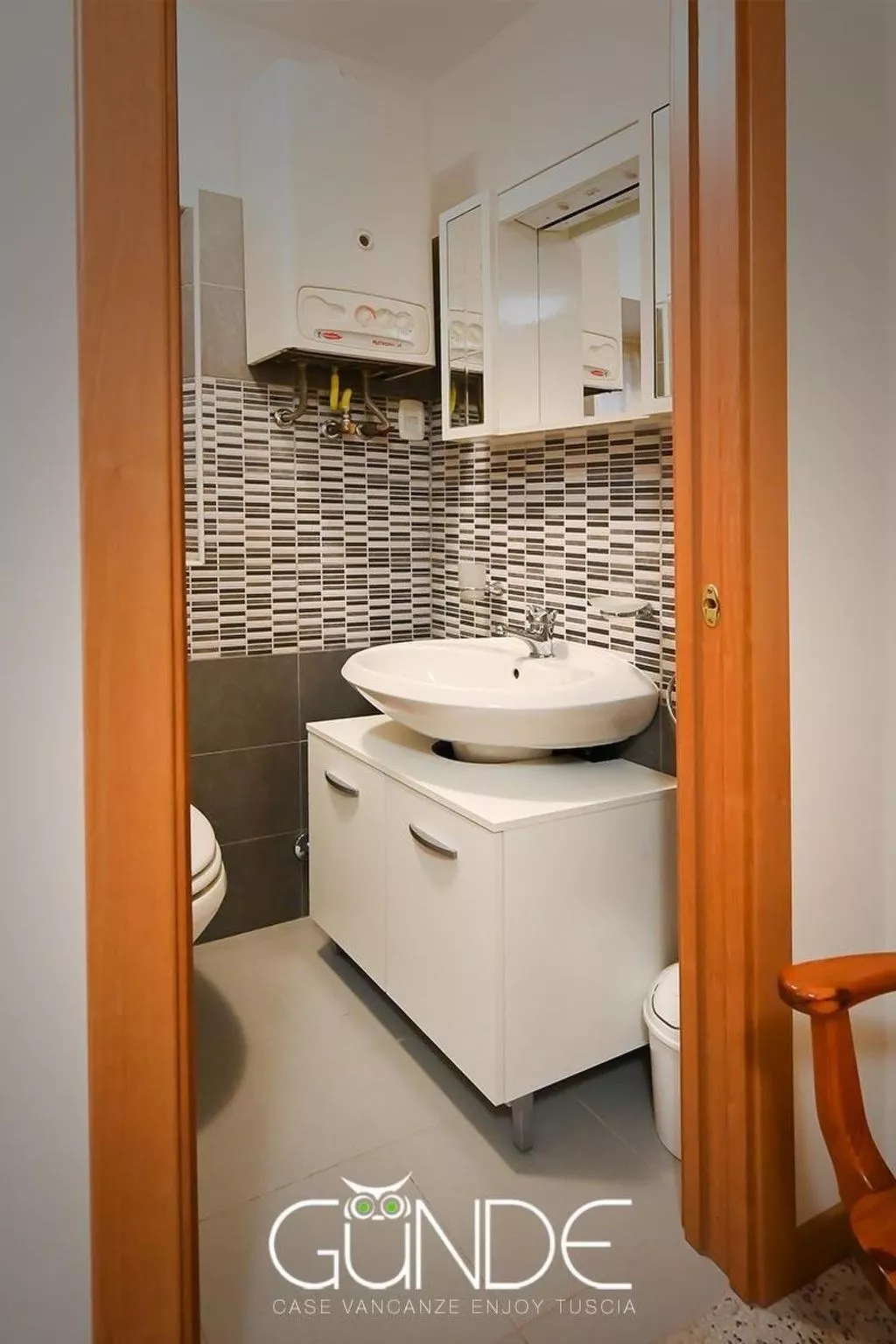 Verne's Haus - La Casa di Verne-Image-tags.info