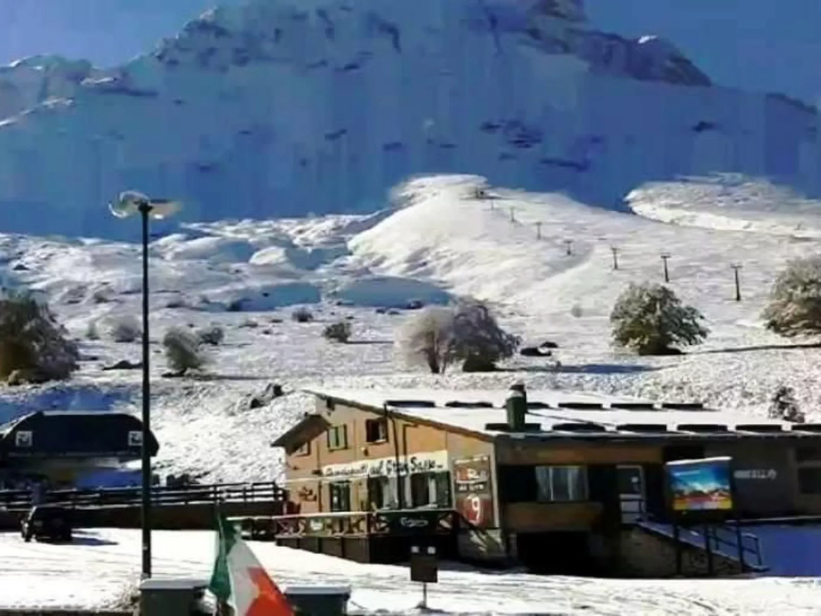 Mit Blick auf das Wasser-Buiten