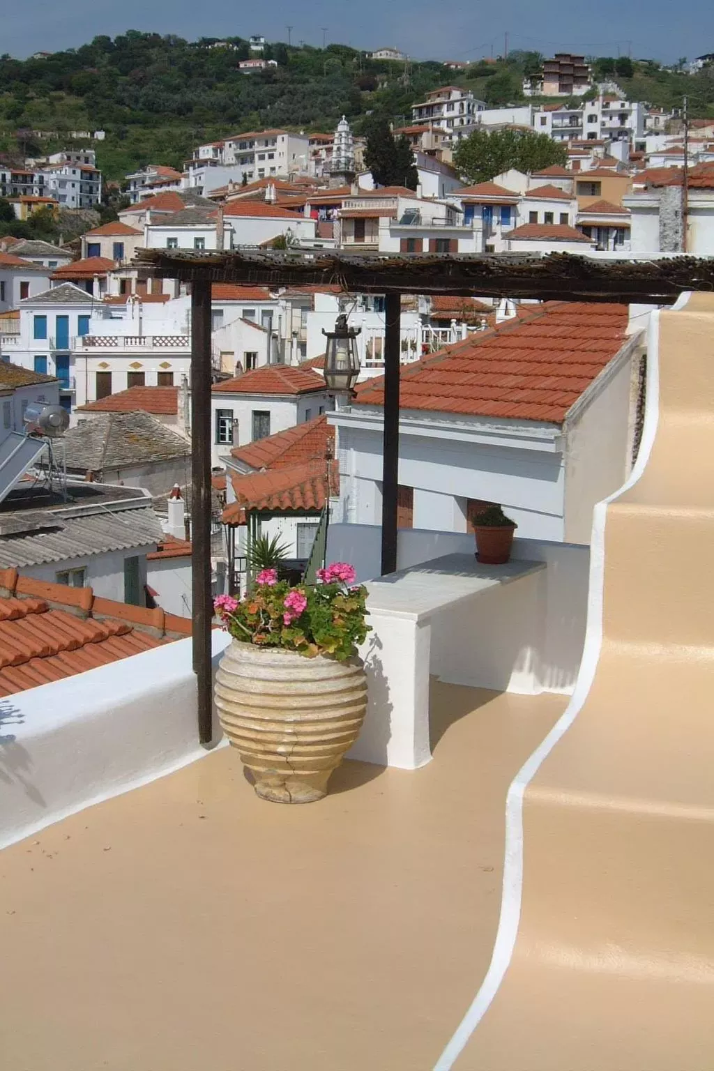 In Skopelos mit Grill und Terrasse-Buiten
