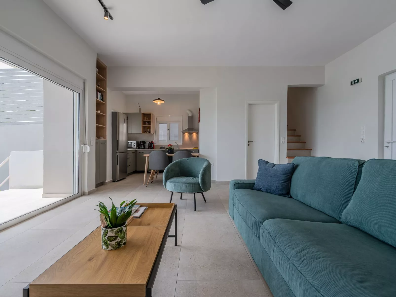 "Villa Faye" direkt am Strand-Binnen