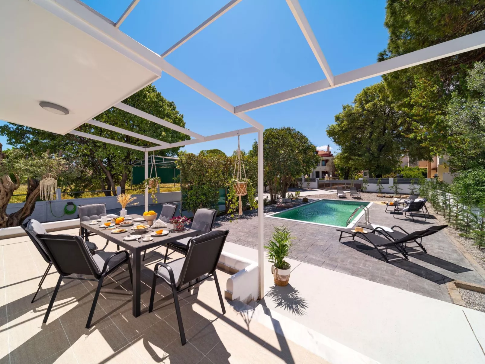 Ixian Bliss Pool Villa-Image-tags.info