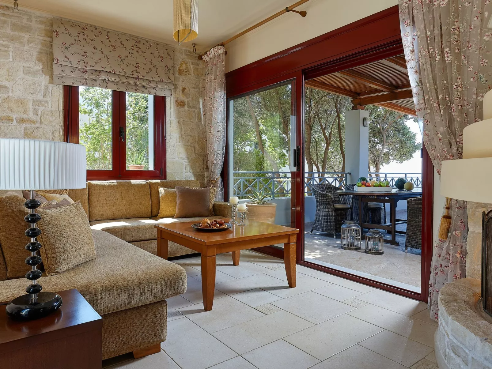 Dioni für 6 Personen und 1 Kind-Image-tags.info