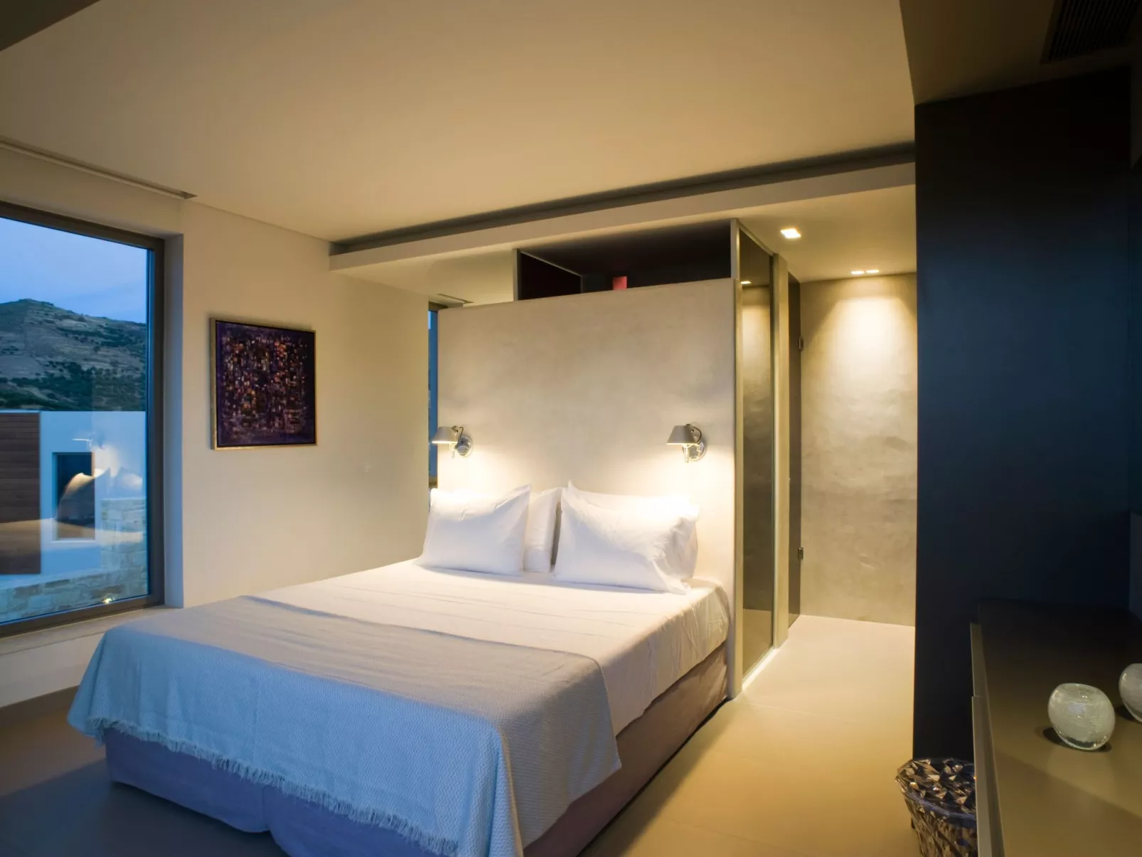 "Villa Symphony"-Image-tags.info