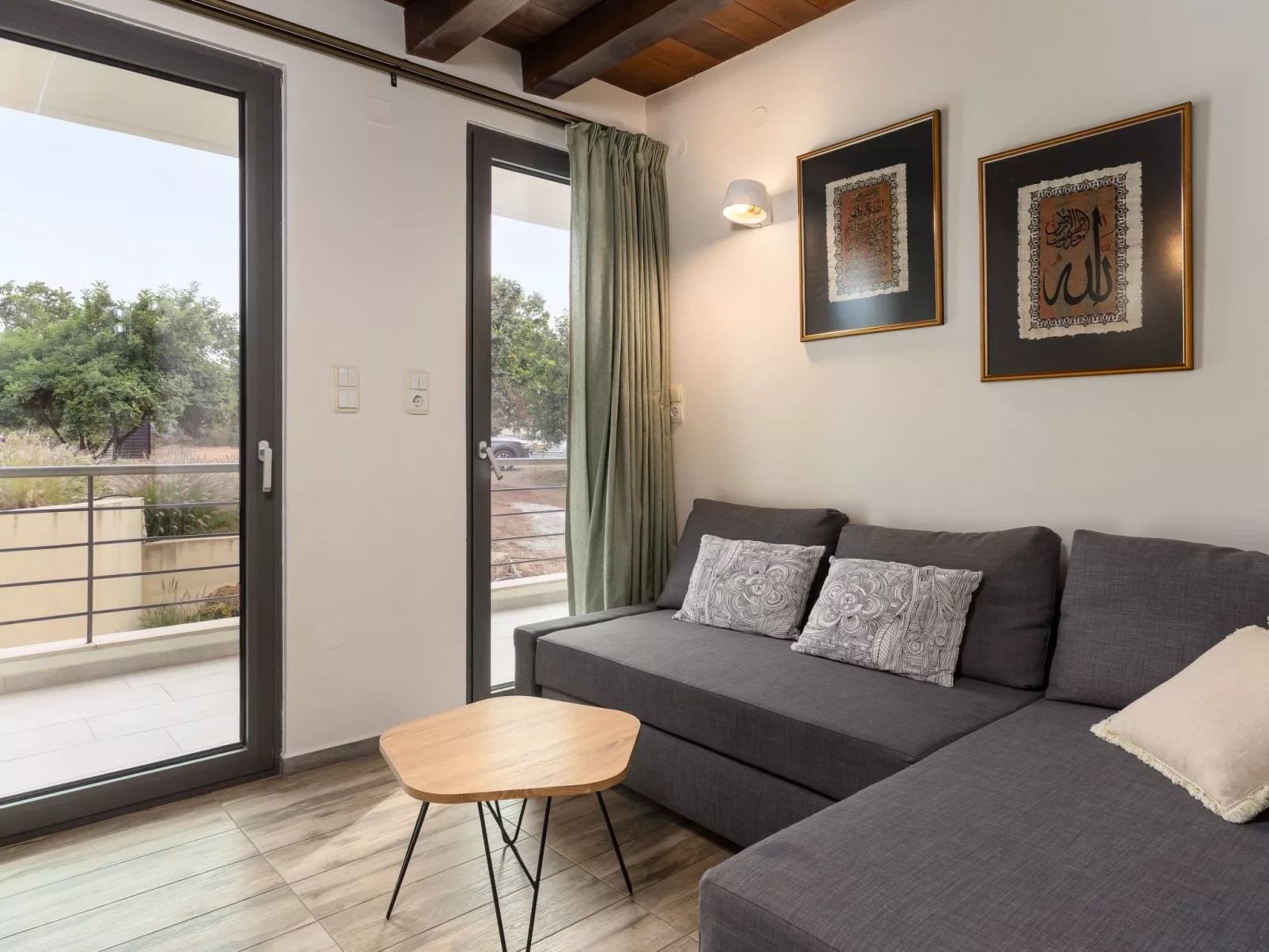 Kostenloses Frühstück, Pools, Kinderbereich, für 20 Gäste-Image-tags.info