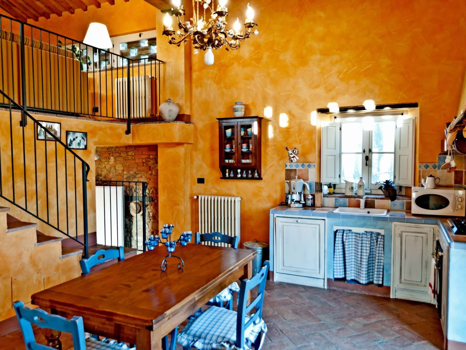 "Colle sotto 4" mit Infinity-Pool-Image-tags.info