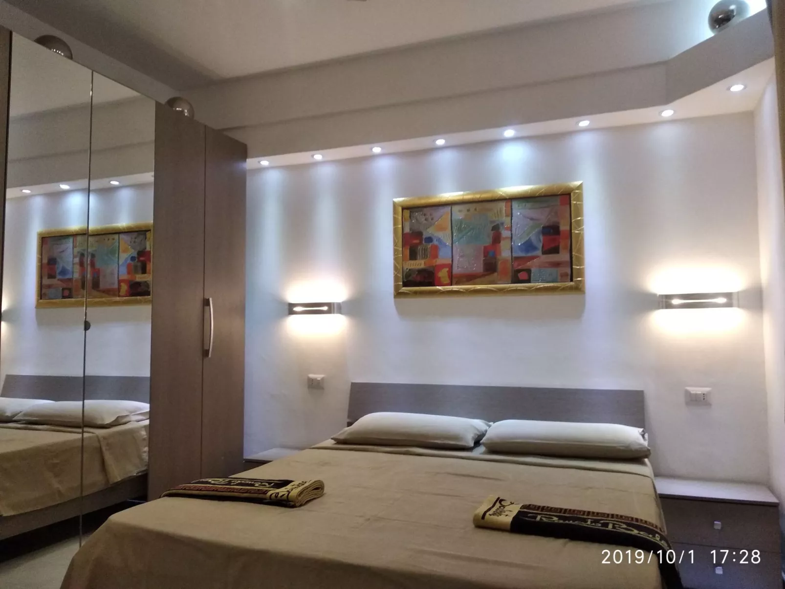 Mit Gemeinschaftspool-Binnen