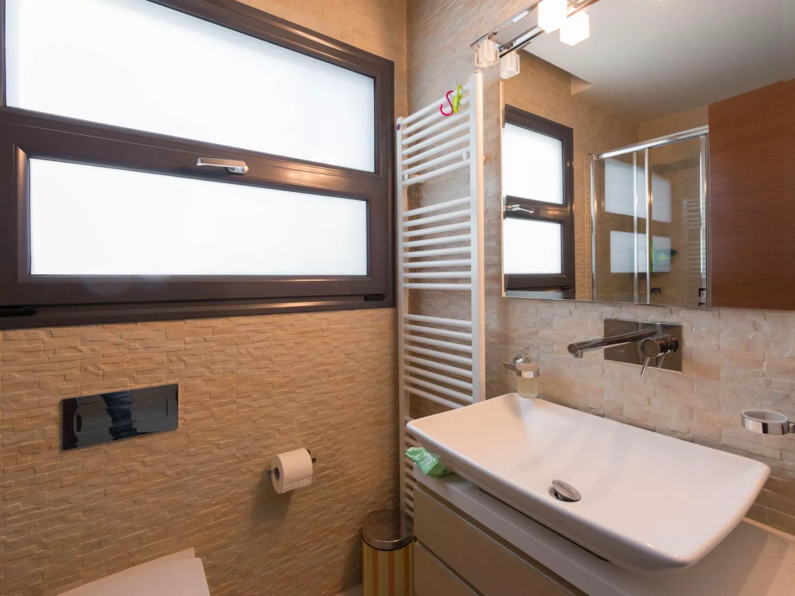 Luxuriöse Ferienvilla Elena-Binnen