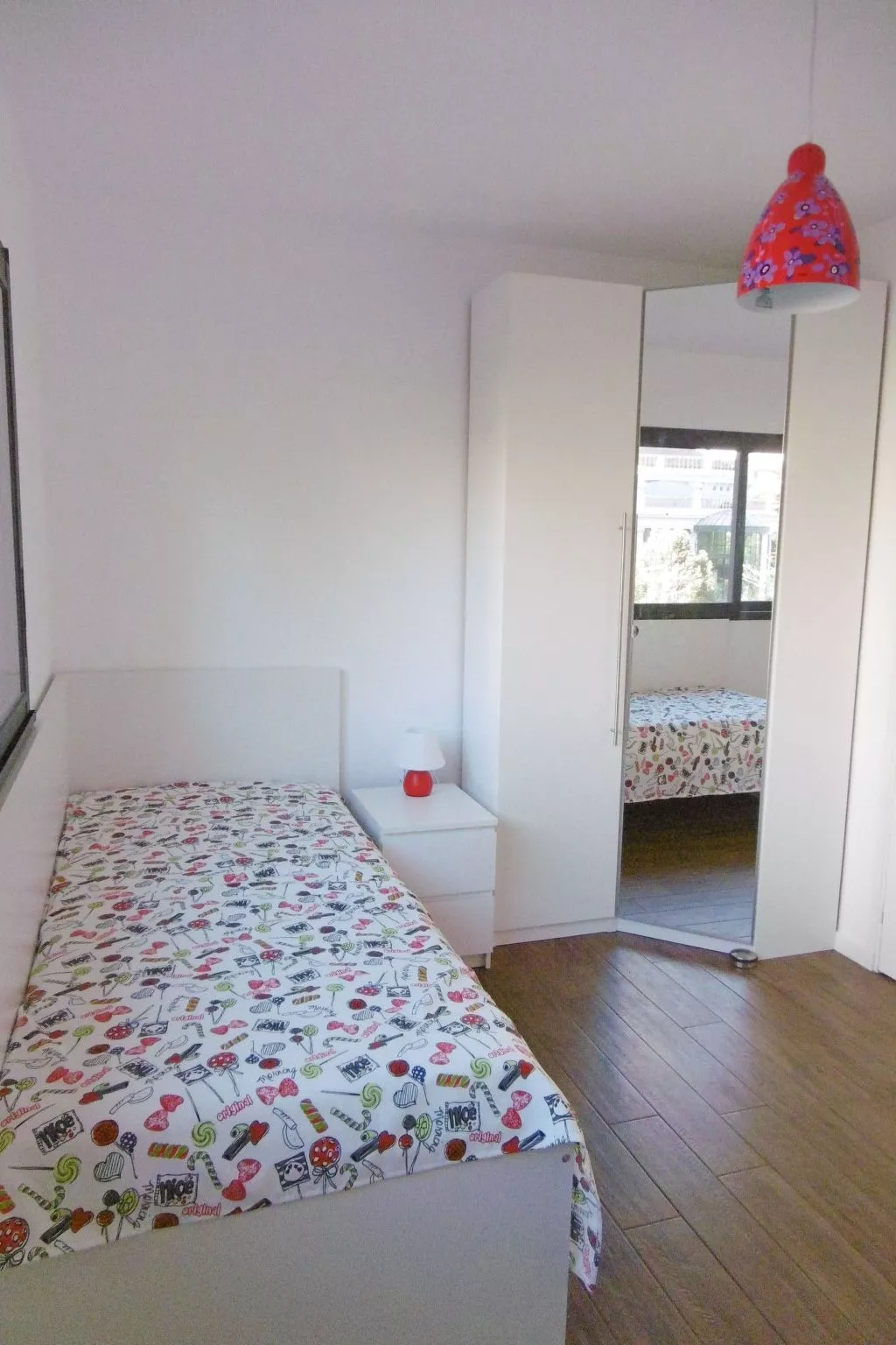 Appartement mit Infinity-Pool-Binnen