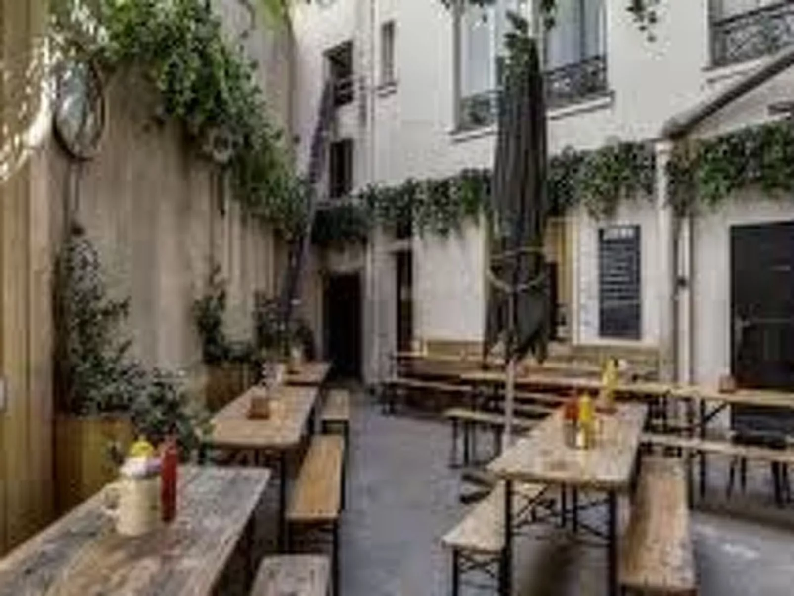 Zimmer mit Badezimmer-Image-tags.info