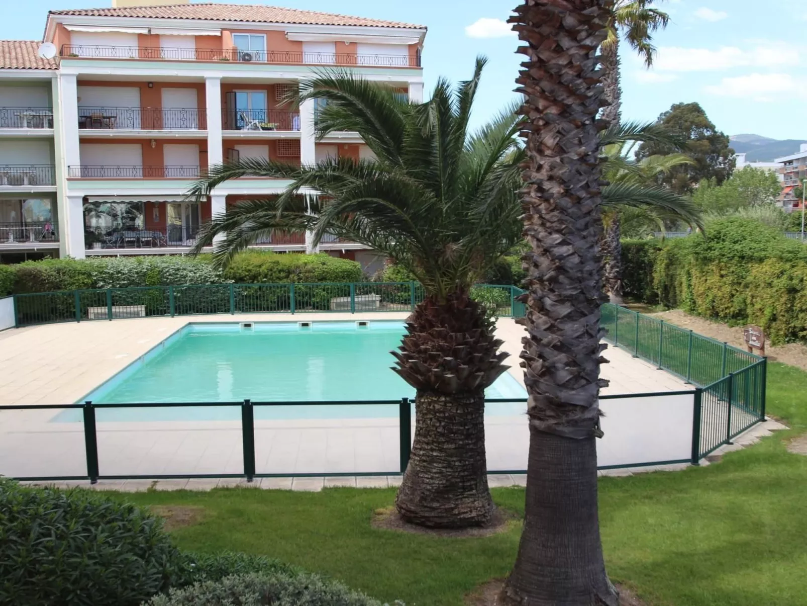 APT T3 - 4 pers - Schwimmbad Residenz - Klimaanlage - WiFi-Buiten