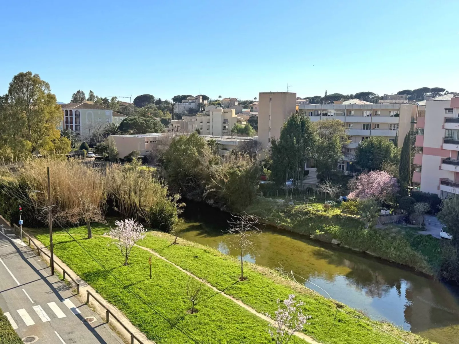 Appt T3 - Clim - Vue fleuve - Sainte Maxime-Buiten