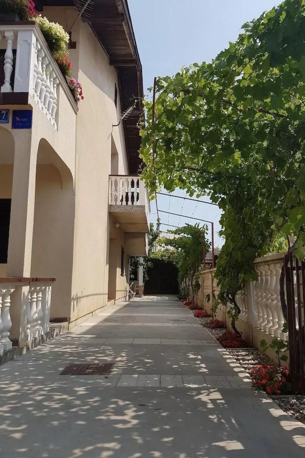 Charmante Wohnung in der Nähe des Sandstrandes-Buiten