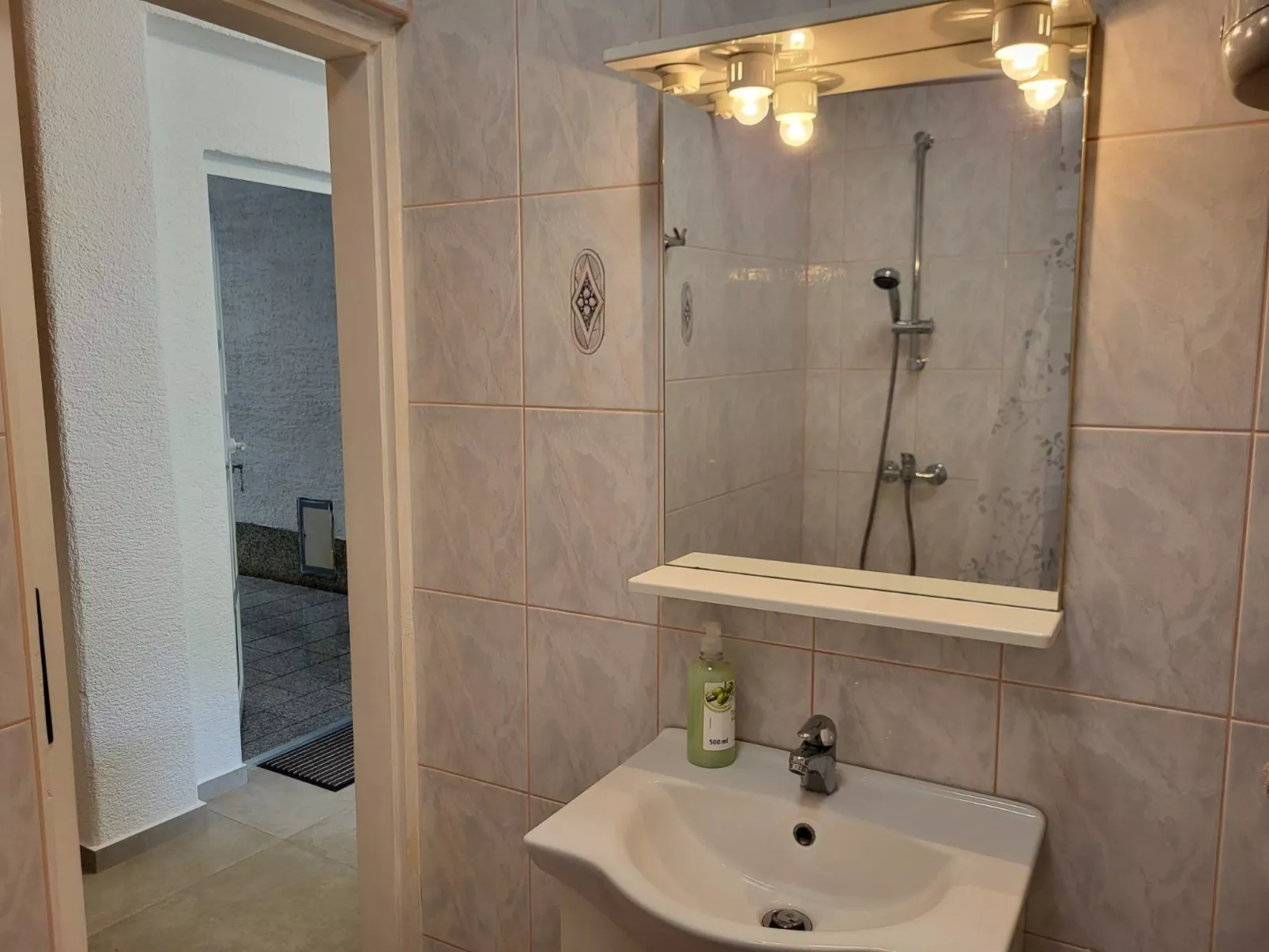 Gemütliche Ferienwohnung Anja - Binnen