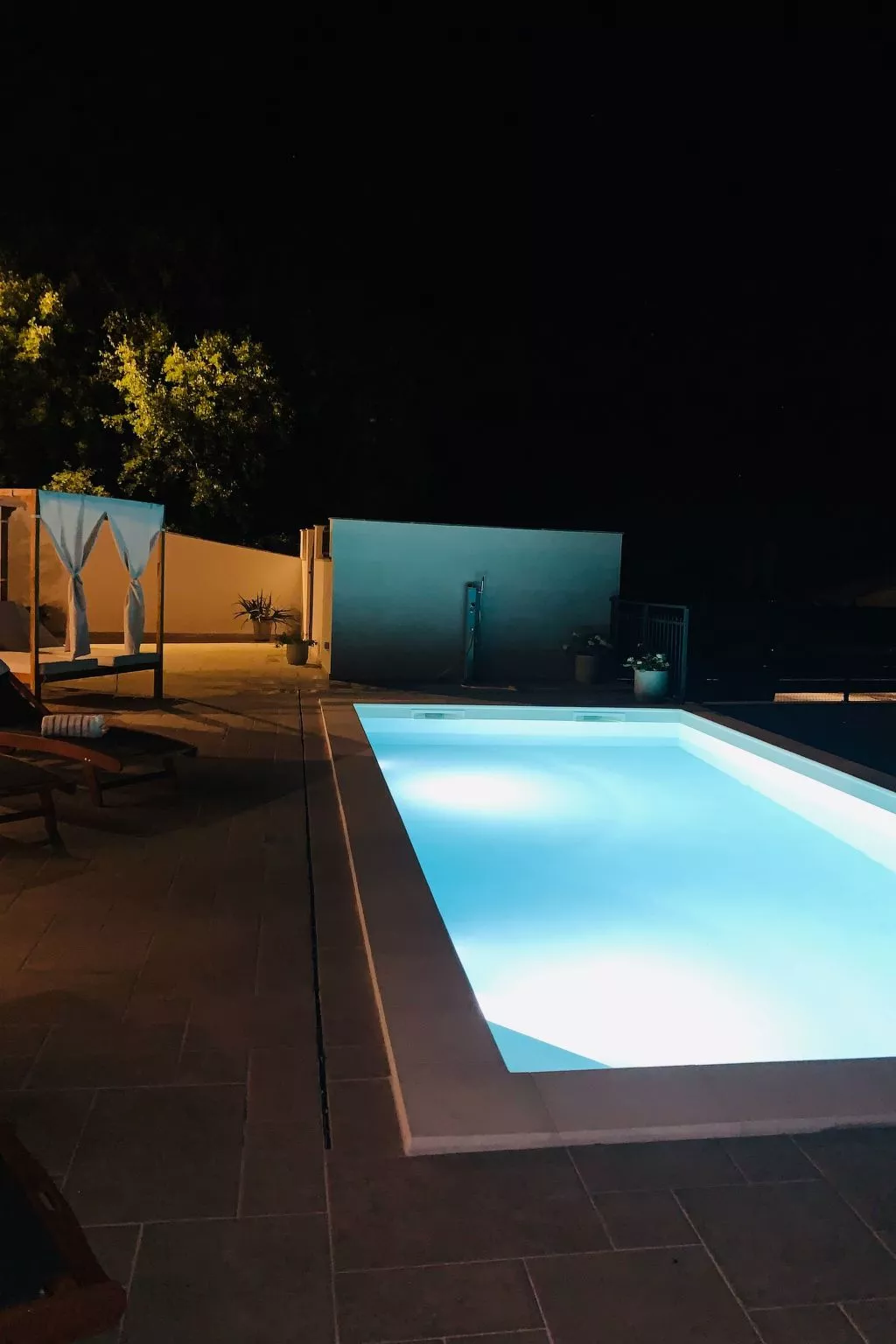 Casa di Nika - charmante Steinvilla mit beheiztem Pool-Buiten