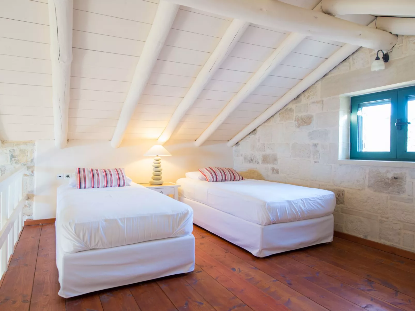 Villa Mathea - Kreta - Große Luxusvilla mit privatem Pool - Zentrale aber ruhig-Image-tags.info