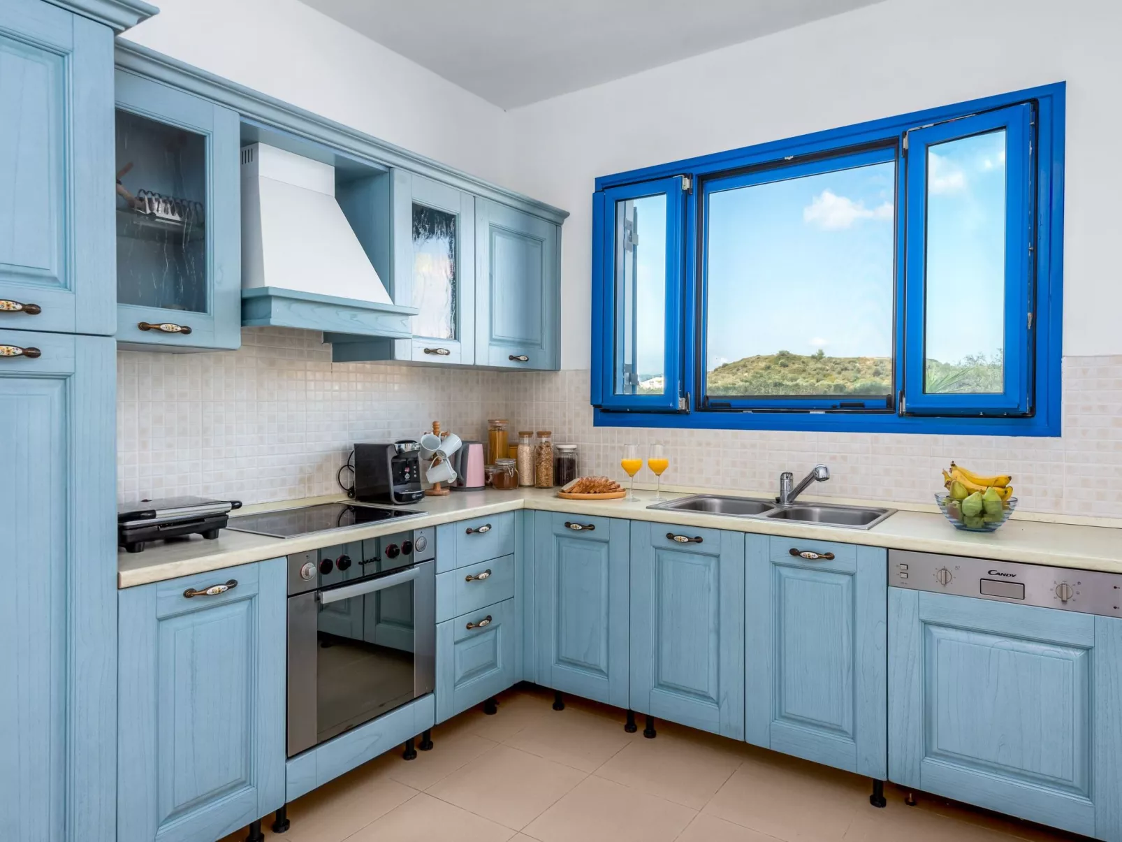 Blue Moon Villa mit tollem Pool-Binnen