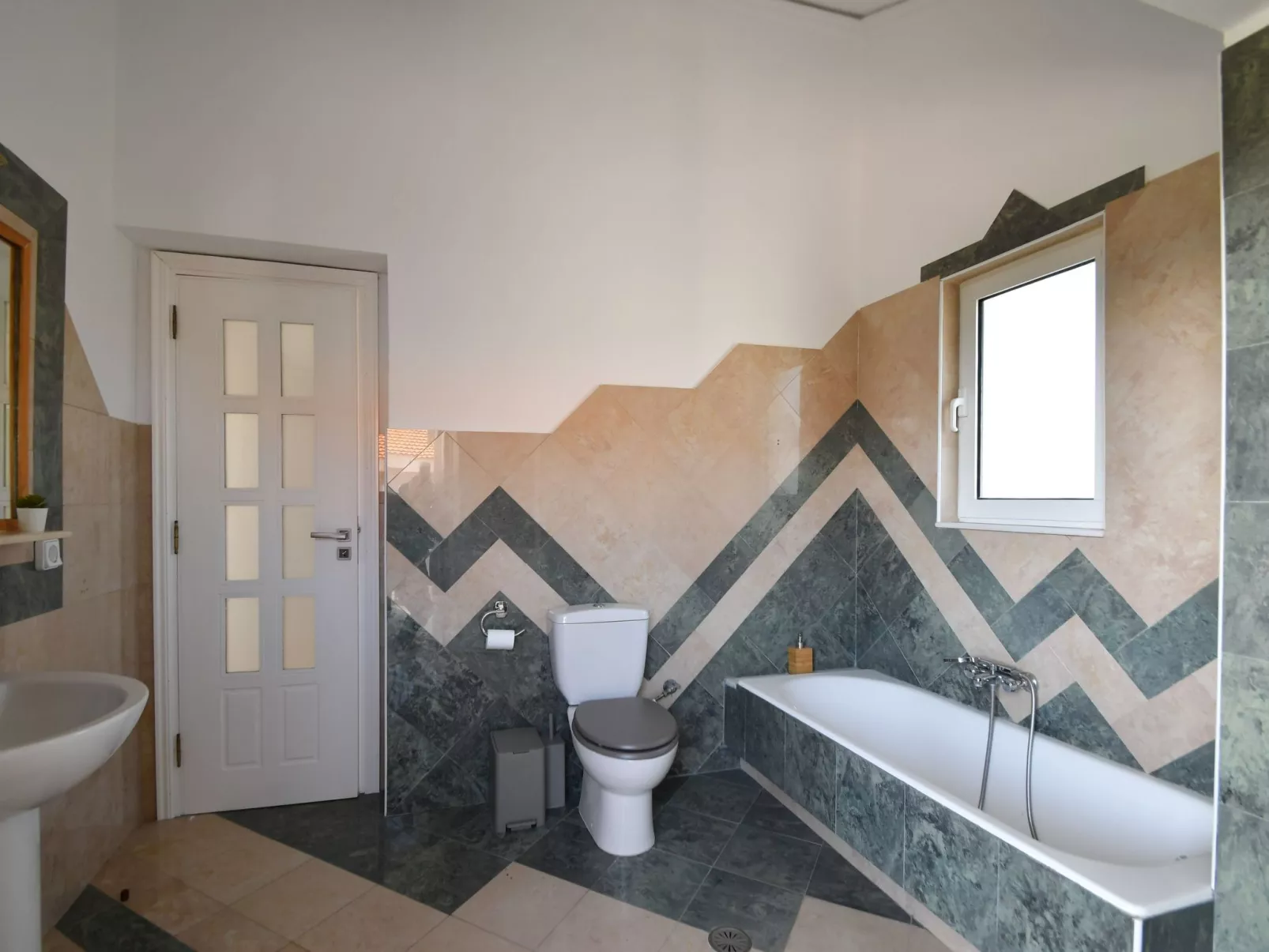 Kleines Paradies Villa A-Image-tags.info