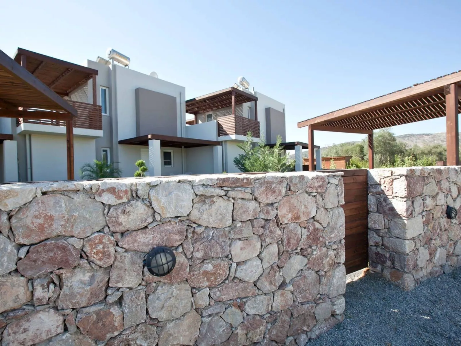 Mit Privatpool für 4 Personen  + 2 Kinder ca. 92 m&sup2; in Masari, Ägäis (Rhod-Buiten