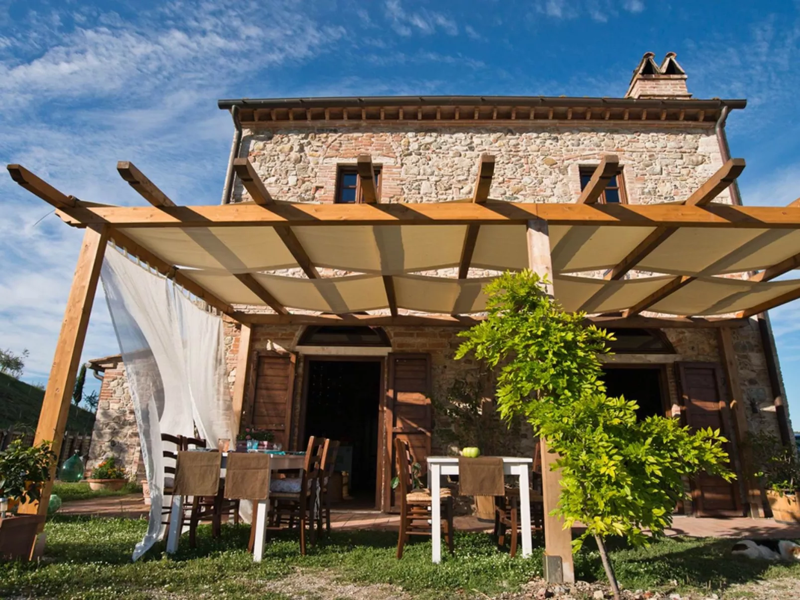 'Rosa' mit Pool-Buiten