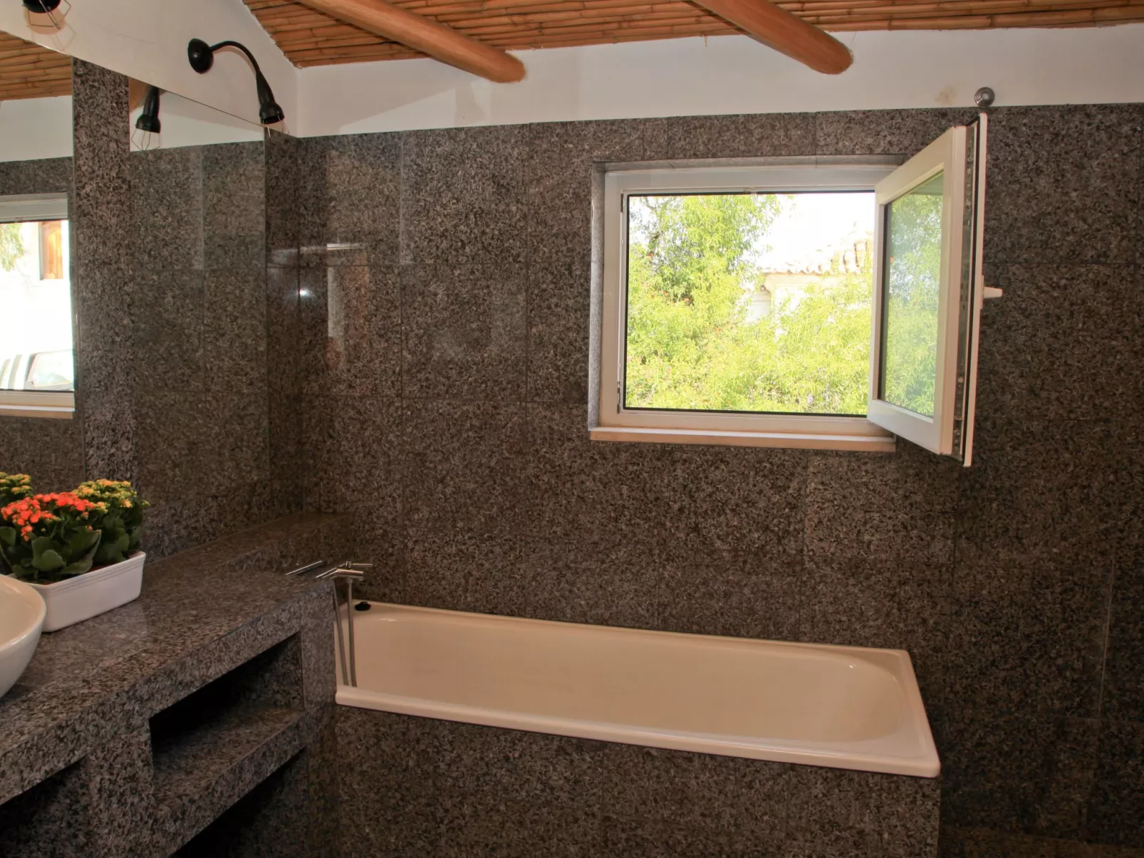 "Quinta Sta Teresinha"-Image-tags.info